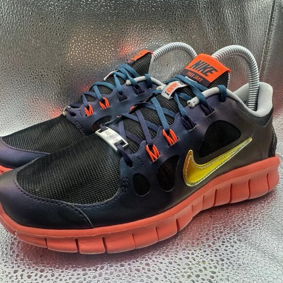 NIKE FREE 5.0 DB (GS) JAKE WOLF GREY-CRIMSON SZ 5.5Y-WOMENS SZ 7 - Picture 4 of 11